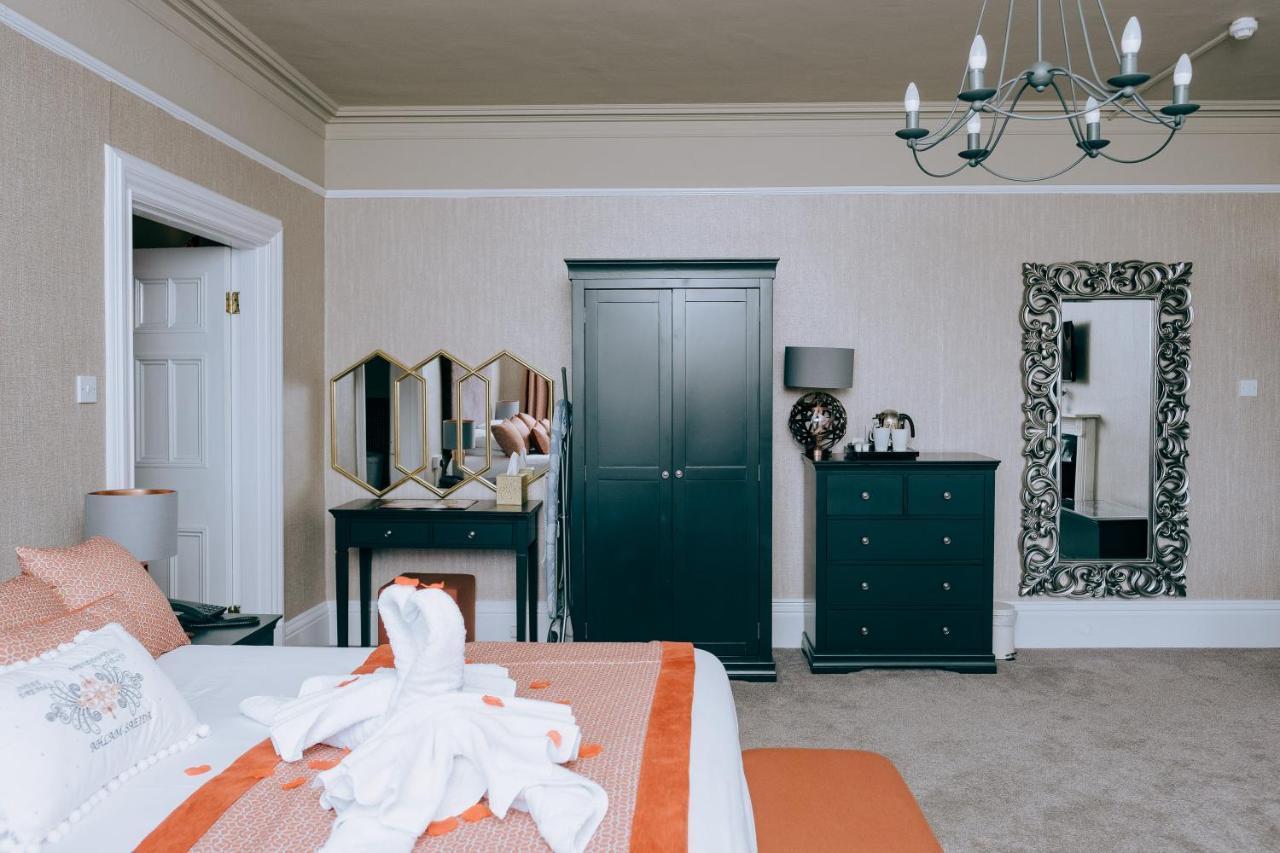 Affittacamere Court Colman Manor Bridgend  Esterno foto