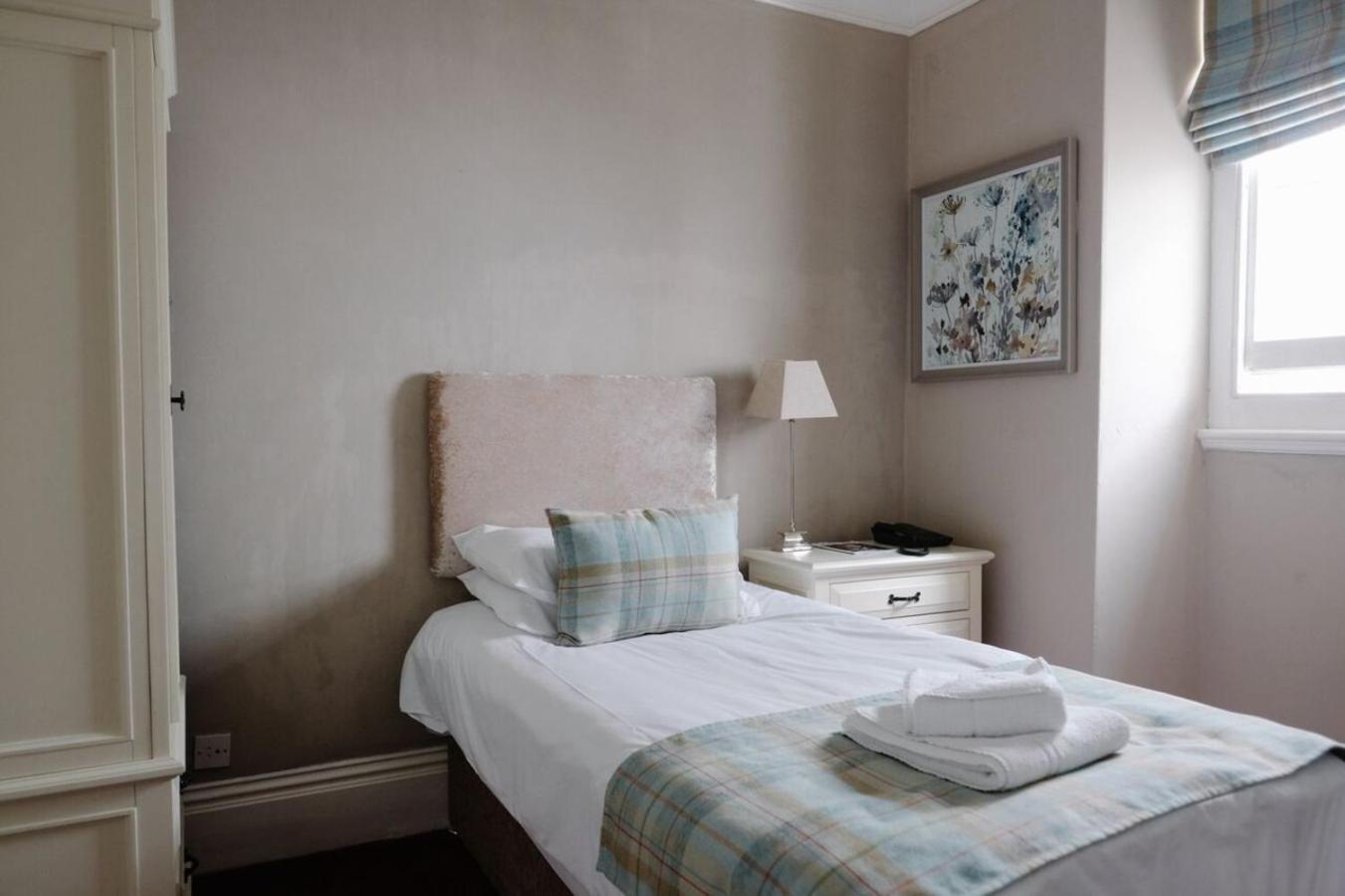Affittacamere Court Colman Manor Bridgend  Esterno foto