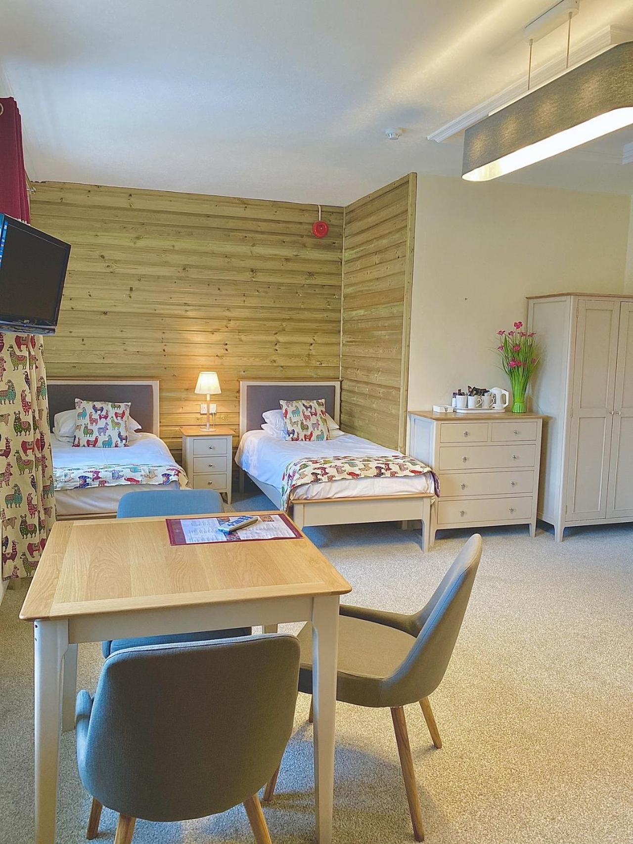 Affittacamere Court Colman Manor Bridgend  Esterno foto