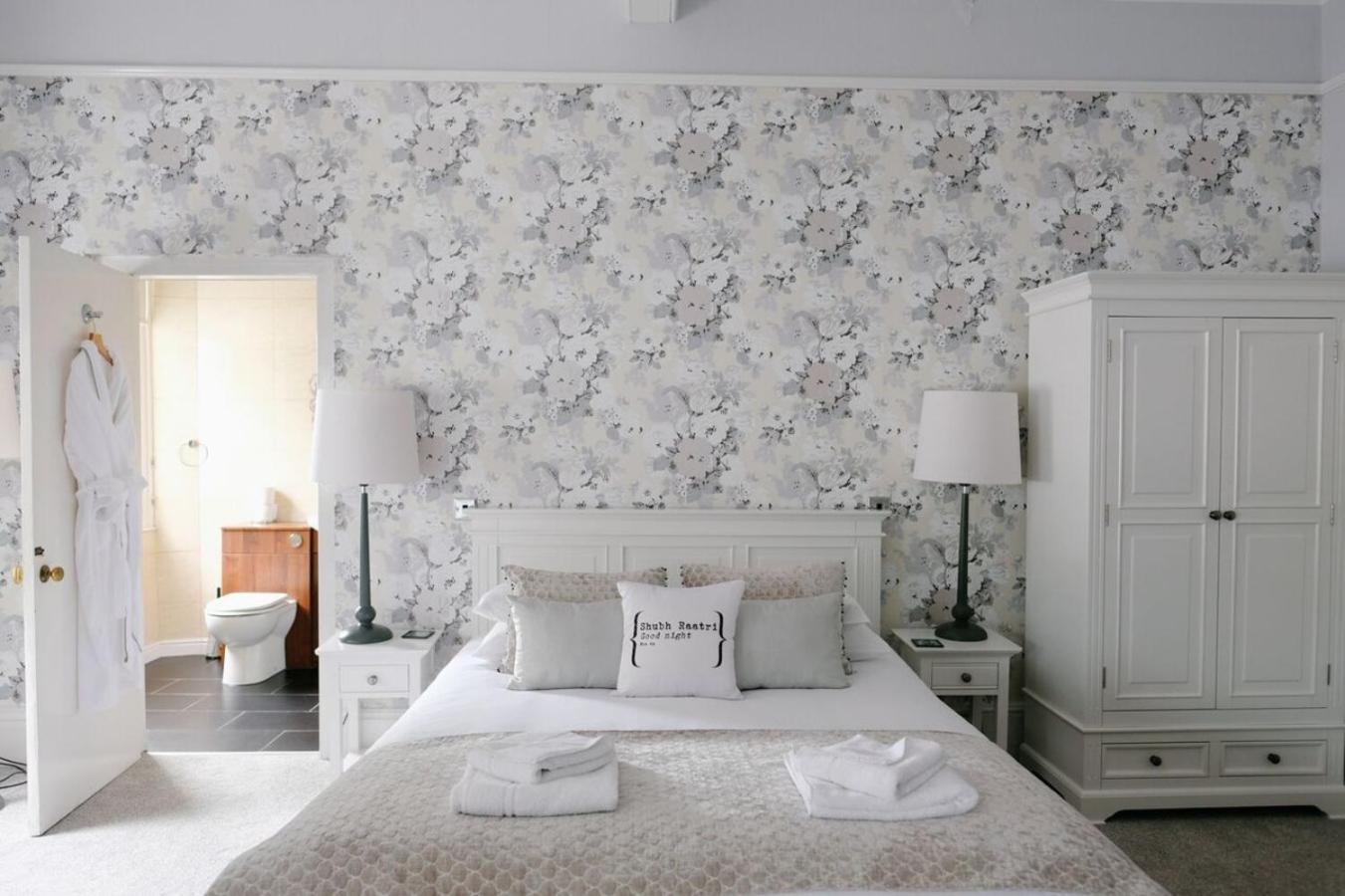 Affittacamere Court Colman Manor Bridgend  Esterno foto